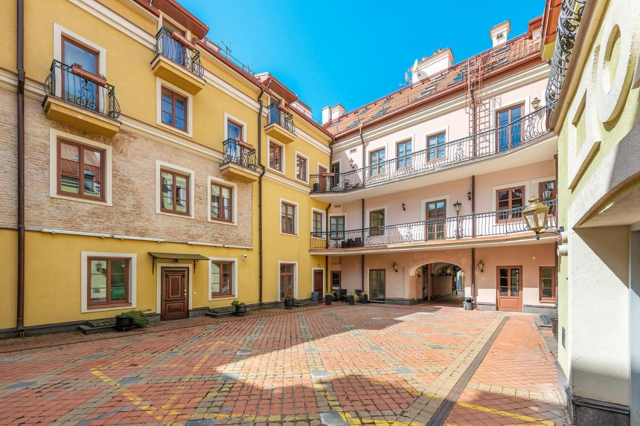 Luxury Gaono Apartments Vilnius Old Town I Self Check In I Free Private Parking エクステリア 写真